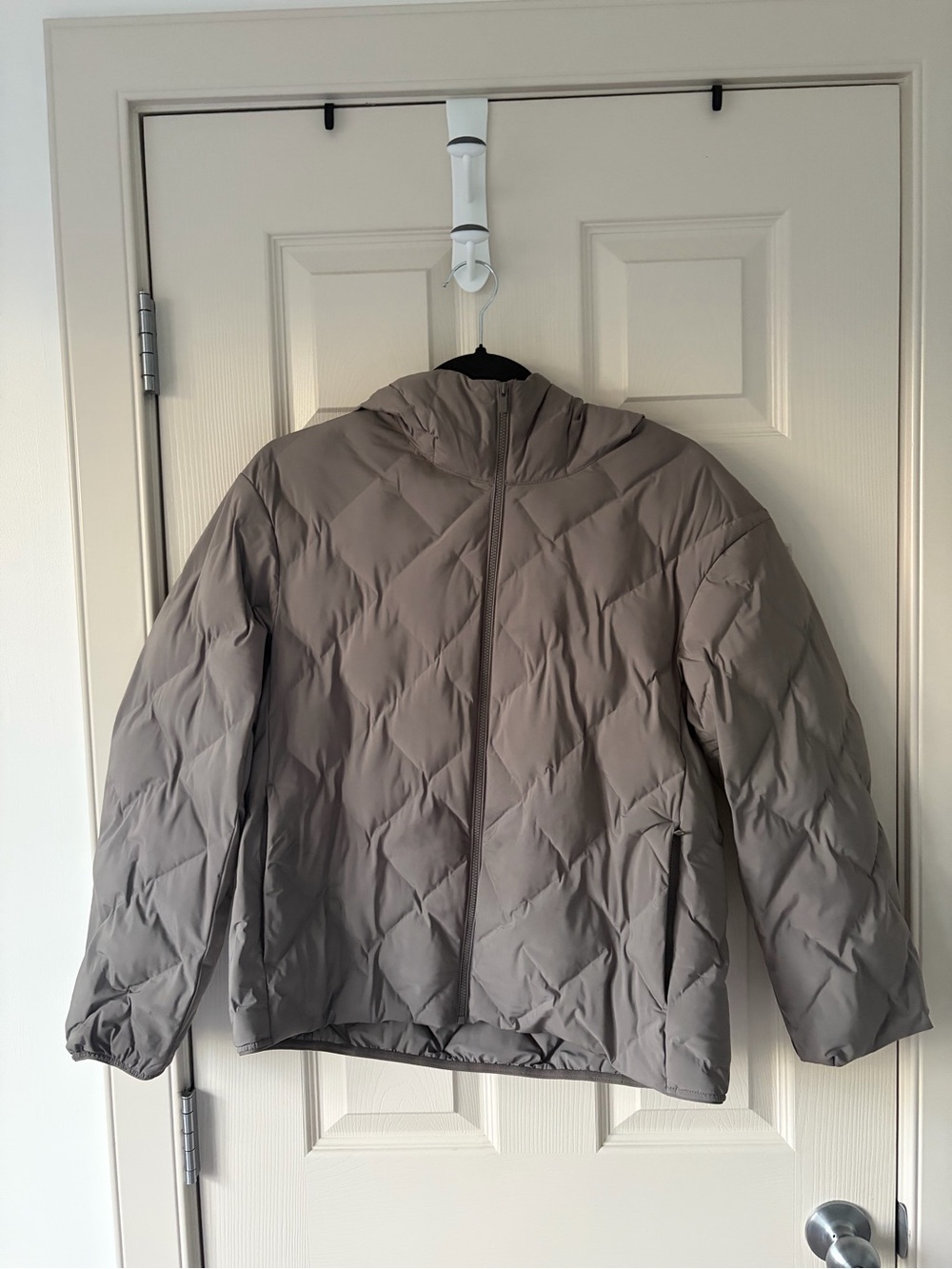 🐢 UNIQLO - PUFFTECH Tan/Grey Small Puffer Jacket
